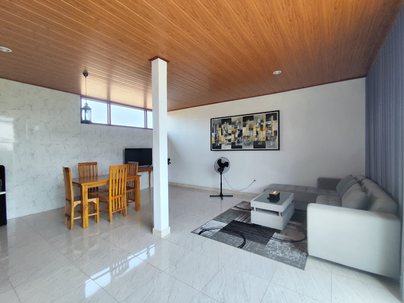 1 Bedroom · Sayan — photo 3
